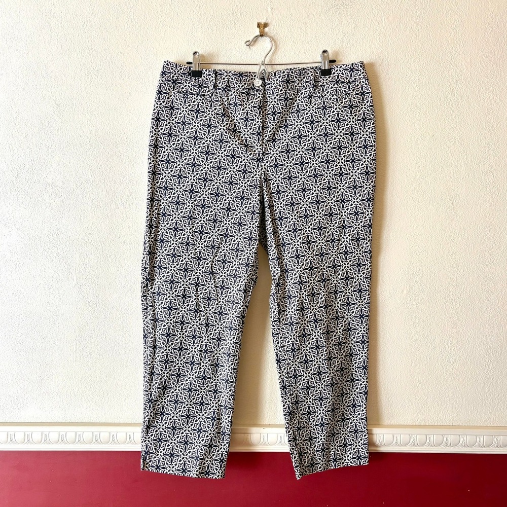 Talbots Heritage Navy Cream Medallion Print Crop Pants Size 16 Cotton Stretch